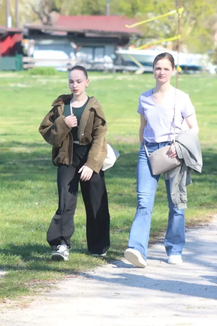 Uskrs u znaku ljubavi: Parovi uživali u proljetnoj &scaron;etnji marinom, evo tko je sve bio