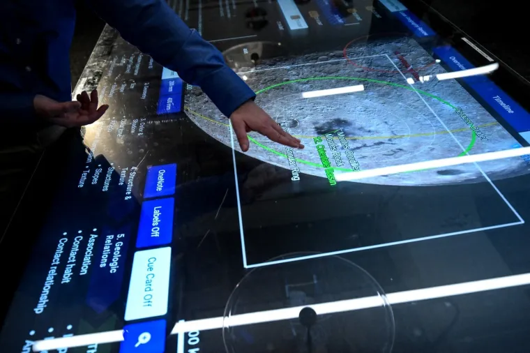 Očaravajući pogled na Zemlju s Artemisa: Lete prema tamnoj strani Mjeseca