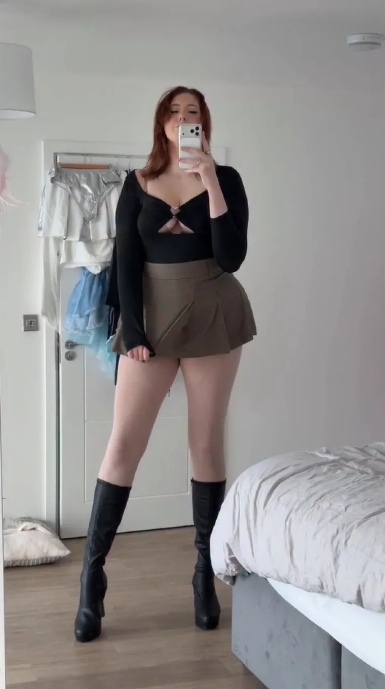 Visoka je 205 centimetara, dugo nije mogla naći dečka, a danas poput magneta privlači makrofile