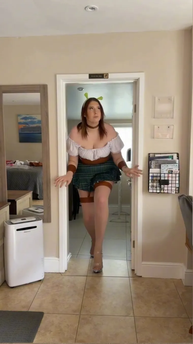 Visoka je 205 centimetara, dugo nije mogla naći dečka, a danas poput magneta privlači makrofile