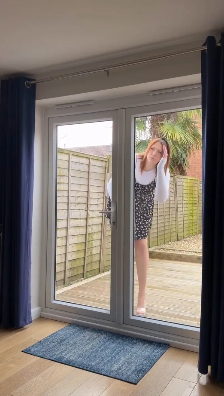 Visoka je 205 centimetara, dugo nije mogla naći dečka, a danas poput magneta privlači makrofile