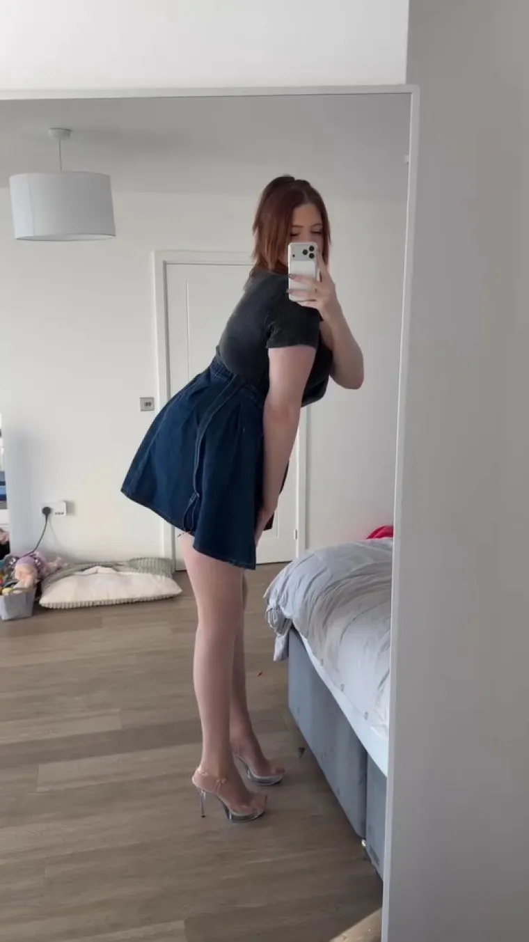 Visoka je 205 centimetara, dugo nije mogla naći dečka, a danas poput magneta privlači makrofile