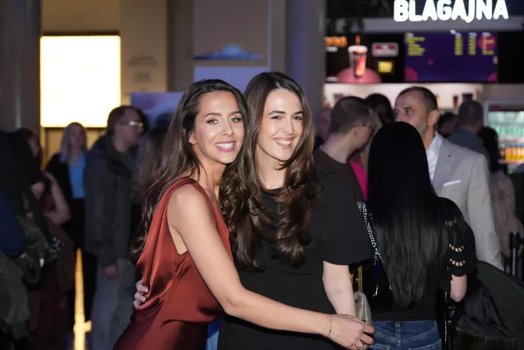 Ovako izgleda kada se okupi glumačka elita: Stigla i kontroverzna zvijezda o kojoj bruji regija