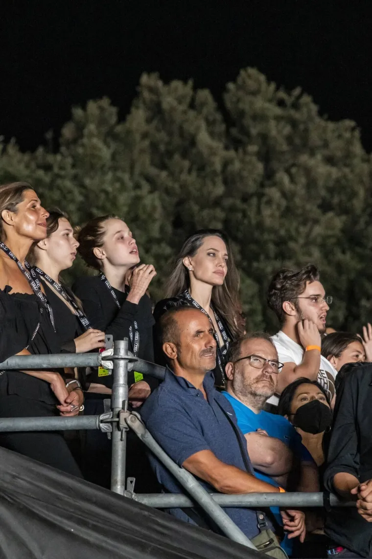 Postala ženstvenija i odbacila mu&scaron;ku modu: Ne zna se sliči ili vi&scaron;e na majku ili oca