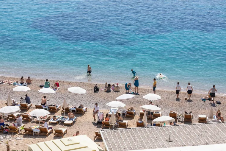 Tko im ne bi zavidio? Pogledajte prizore s najpoznatije plaže u Dubrovniku