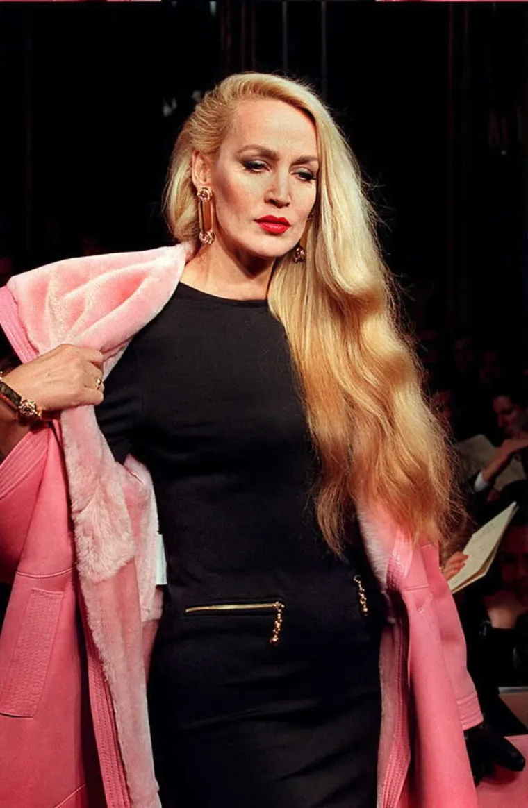 Ljubila Jaggera i Murdocha, a jedan je mailom zatražio razvod: Bila je pojam ljepote