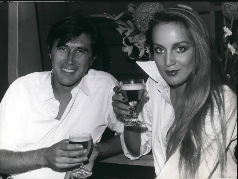 Ljubila Jaggera i Murdocha, a jedan je mailom zatražio razvod: Bila je pojam ljepote