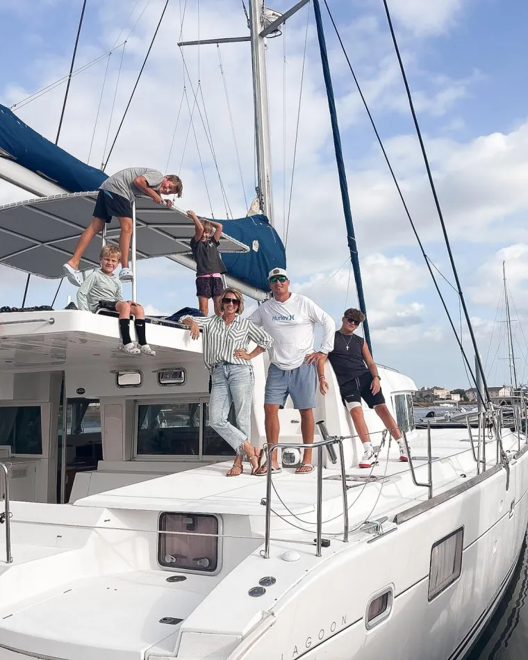 Prodali su sve &scaron;to su imali, preselili na brod, te smanjili životne tro&scaron;kove za čak 75%!