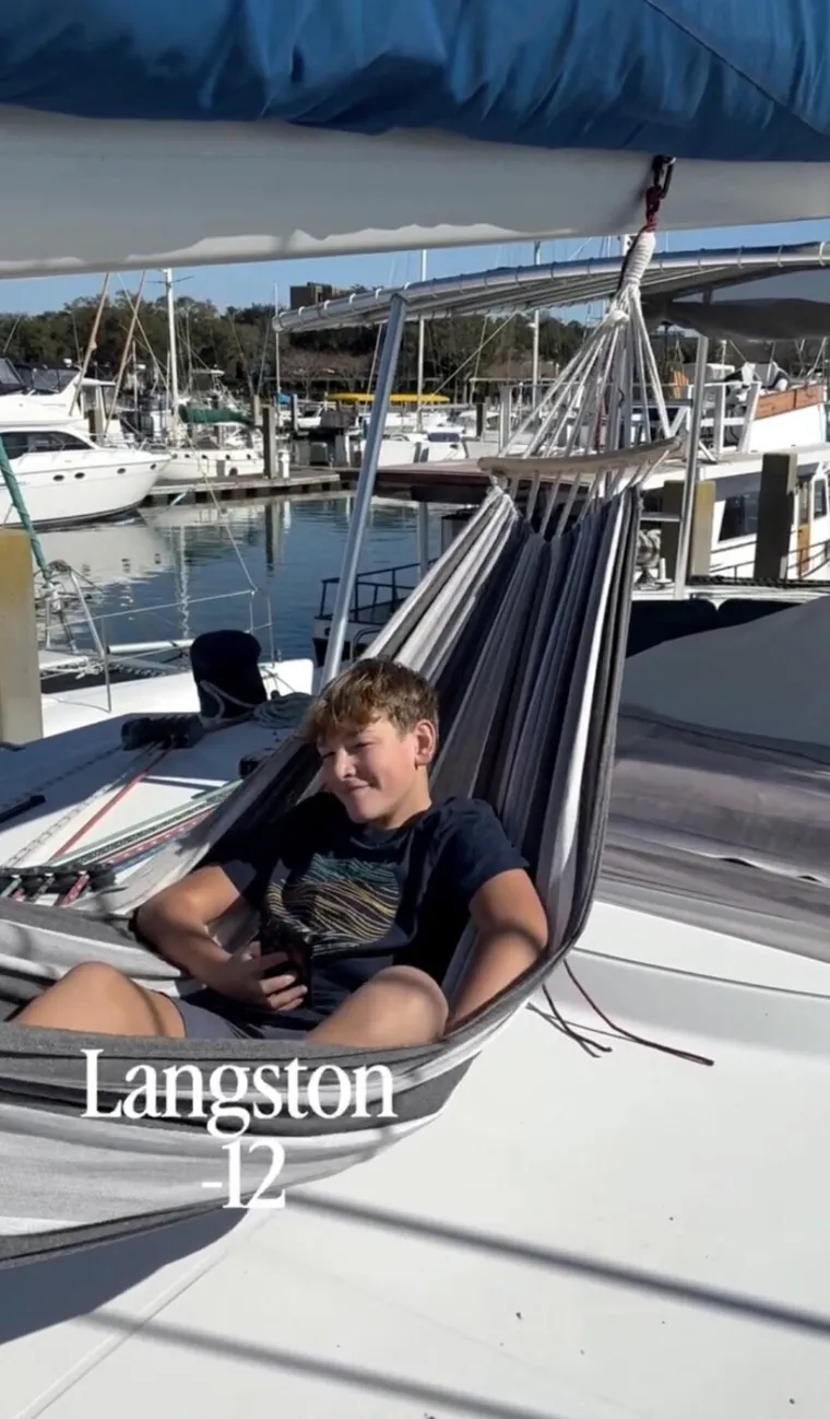 Prodali su sve &scaron;to su imali, preselili na brod, te smanjili životne tro&scaron;kove za čak 75%!