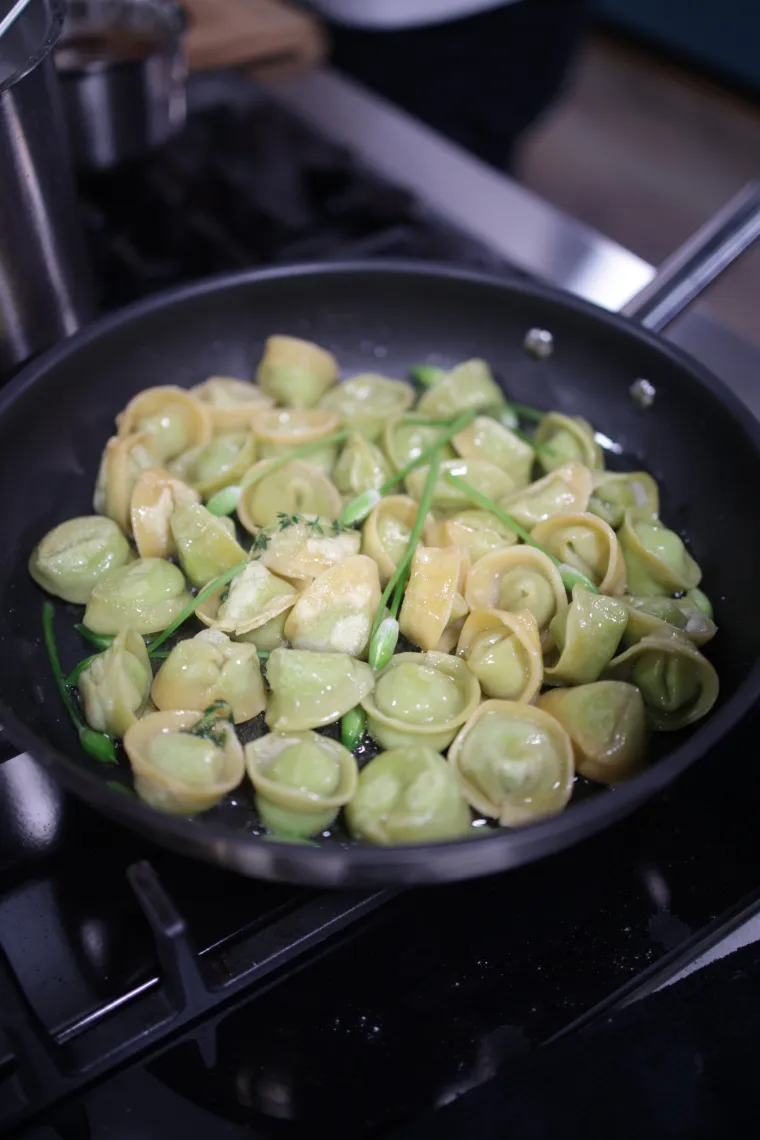 Zavirili smo iza kulisa &lsquo;Igre chefova&rsquo;: Michelin doručak, vrhunska atmosfera i ekipa koja osvaja