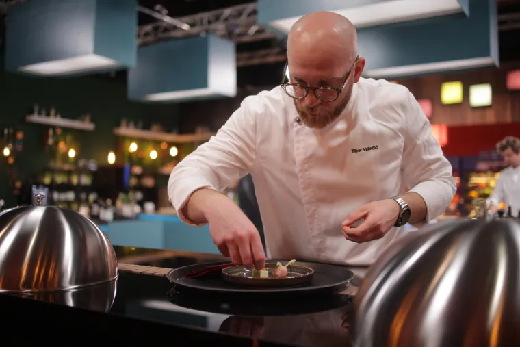 Zavirili smo iza kulisa &lsquo;Igre chefova&rsquo;: Michelin doručak, vrhunska atmosfera i ekipa koja osvaja