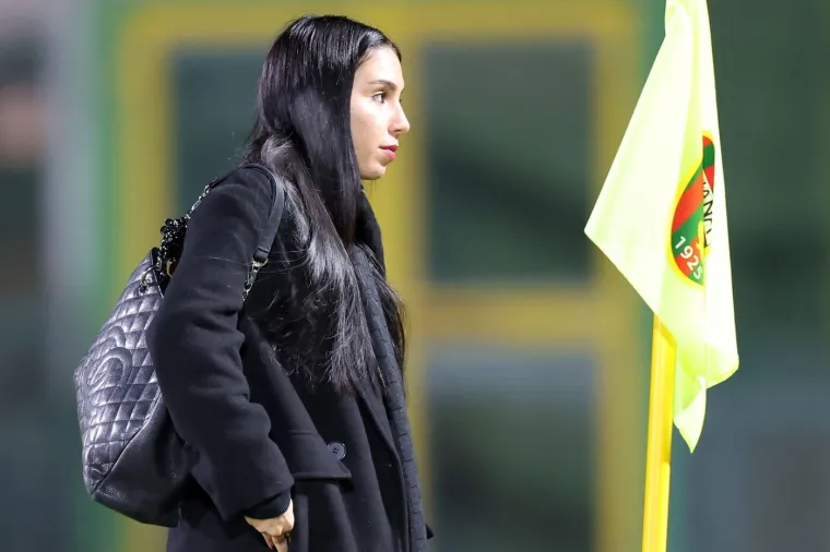 Glamurozna kći milijardera (23) preuzela kultni klub, ali razvoj događaja iznenadio je mnoge