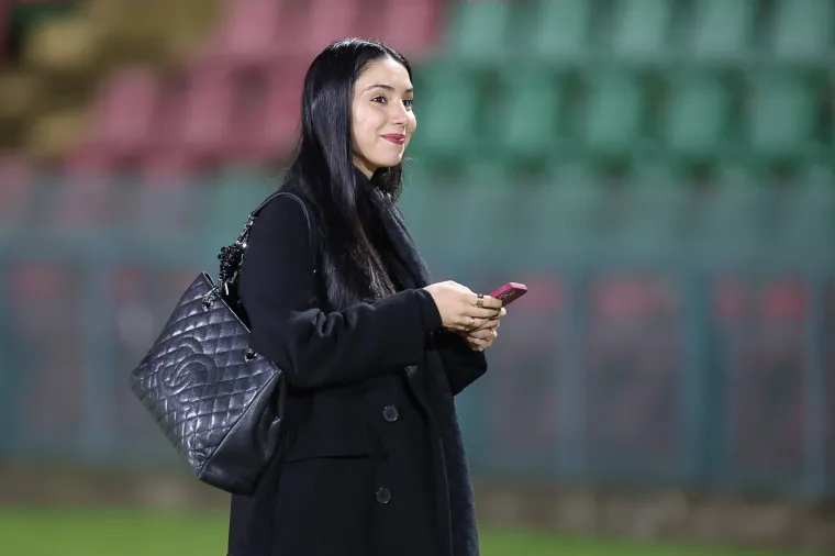 Glamurozna kći milijardera (23) preuzela kultni klub, ali razvoj događaja iznenadio je mnoge