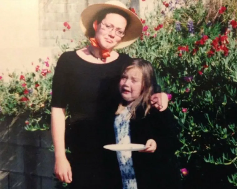 Ljudi dijele najneugodnije fotografije s braćom i sestrama: Ove su čisti urnebes!