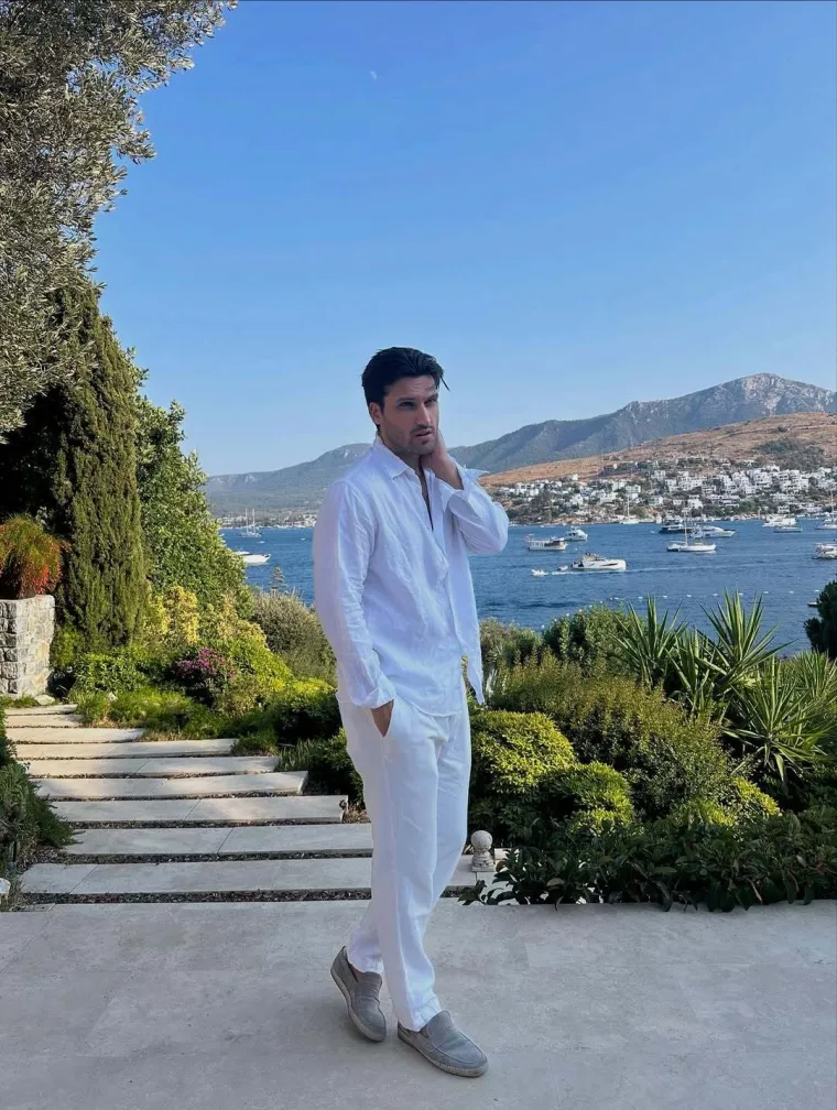 Živio je u Dubaiju, pozirao za D&amp;G i prona&scaron;ao ljubav u realityju: Evo kako Petar izgleda van showa