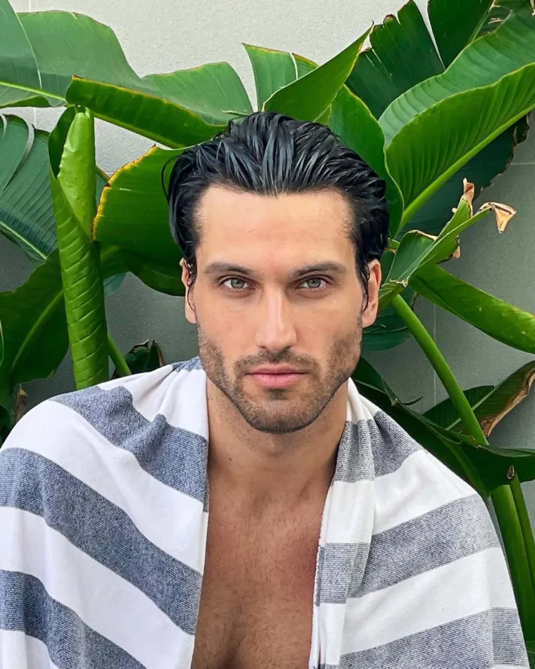 Živio je u Dubaiju, pozirao za D&amp;G i prona&scaron;ao ljubav u realityju: Evo kako Petar izgleda van showa