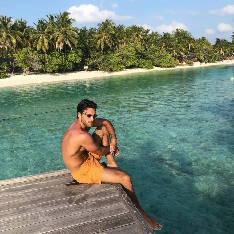Živio je u Dubaiju, pozirao za D&amp;G i prona&scaron;ao ljubav u realityju: Evo kako Petar izgleda van showa