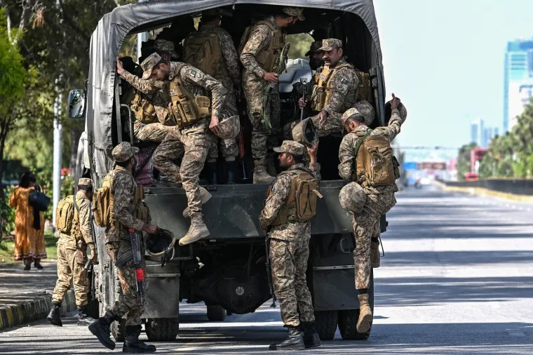 Vojska i duge cijevi na svakom koraku: Ovako danas izgleda grad koji je ključan za mir