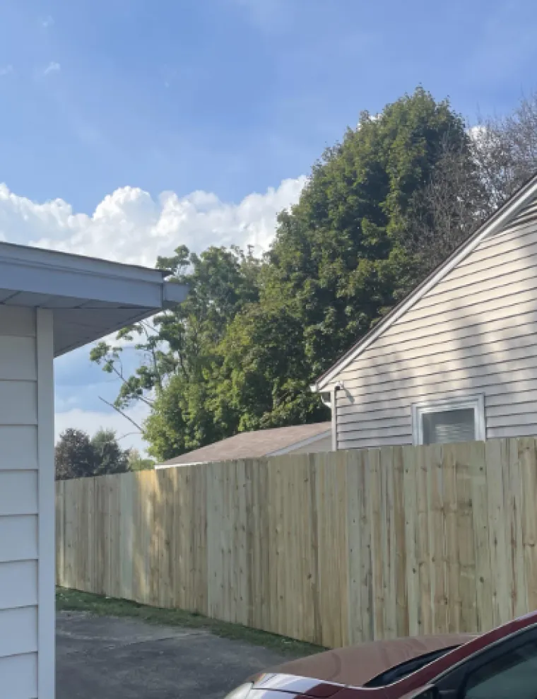 Bacaju im smeće, uni&scaron;tavaju imovinu: Ovi susjedi su pre&scaron;li svaku granicu, prizori su grozni