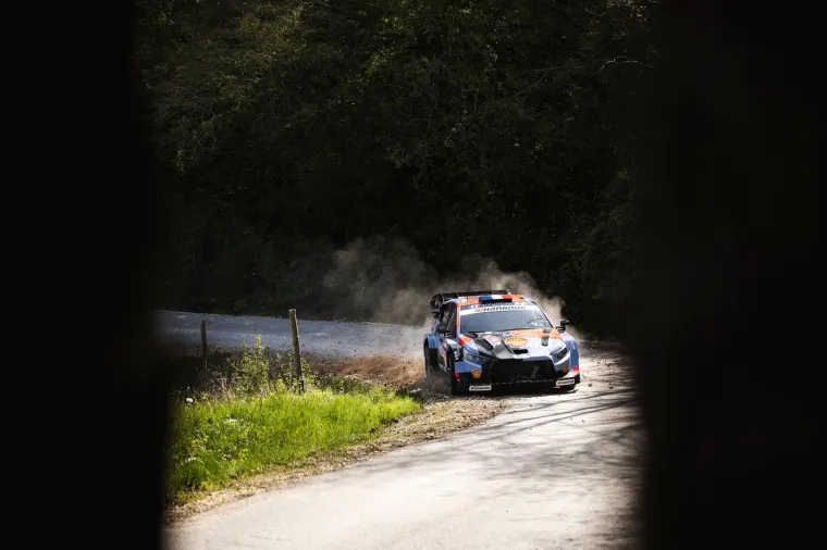 WRC Croatia Rally već prvog dana donosi velika iznenađenja: Favoriti zavr&scaron;ili izvan staze