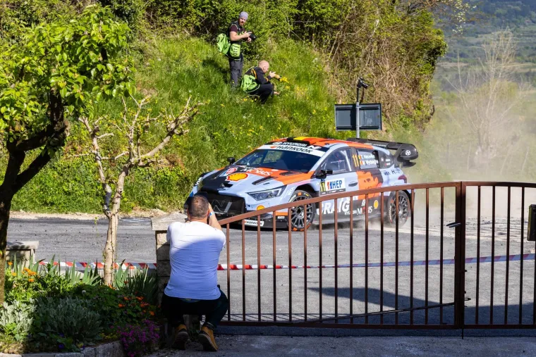 WRC Croatia Rally već prvog dana donosi velika iznenađenja: Favoriti zavr&scaron;ili izvan staze