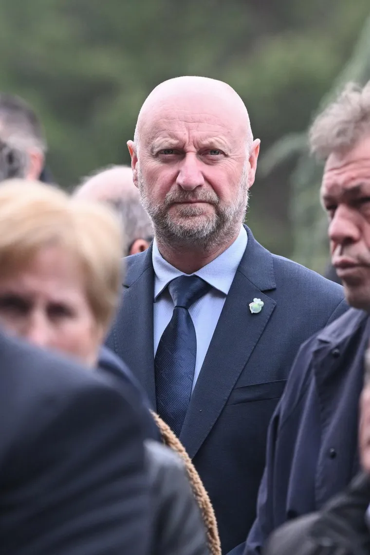 Posljednji ispraćaj Vlatka Cvrtile na Mirogoju: Od omiljenog profesora oprostili se brojni političari i kolege