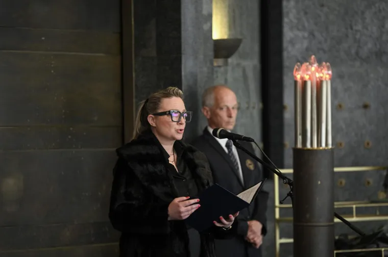 Posljednji ispraćaj Vlatka Cvrtile na Mirogoju: Od omiljenog profesora oprostili se brojni političari i kolege