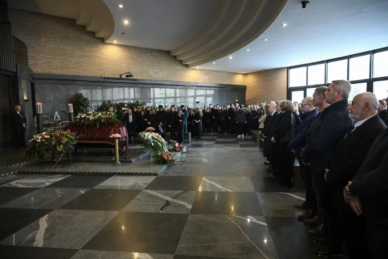 Posljednji ispraćaj Vlatka Cvrtile na Mirogoju: Od omiljenog profesora oprostili se brojni političari i kolege