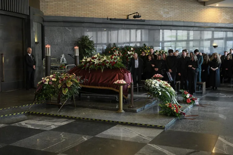 Posljednji ispraćaj Vlatka Cvrtile na Mirogoju: Od omiljenog profesora oprostili se brojni političari i kolege