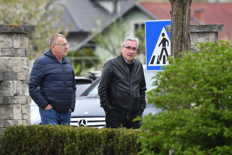 Pogledajte tko se sve oprostio od Srećka Bogdana: Na sprovodu i lica koja dugo nismo vidjeli