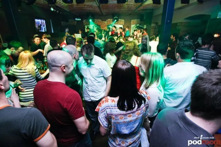 Fe&scaron;ta krenula u srijedu, a zavr&scaron;ila u nedjelju: Ovako se partijalo prije 13 godina!