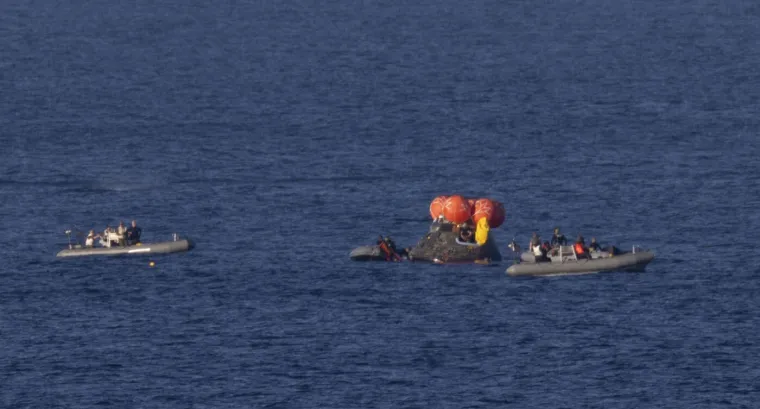 Prizori koji govore sve! Astronauti uspje&scaron;no stigli na Zemlju: Pogledajte trenutak kad su sletjeli u Tihi ocean
