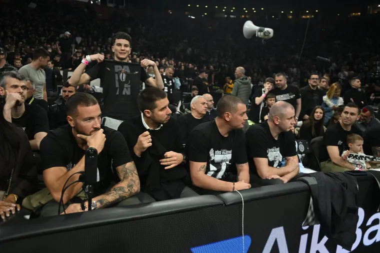 Muk u Areni pa gromoglasno &lsquo;Dule!&rsquo;: Ovako je izgledao opro&scaron;taj od 'Generala'