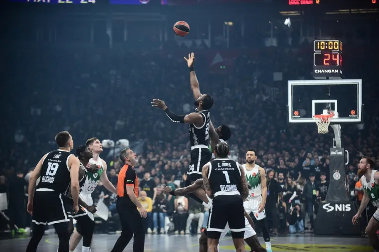 Muk u Areni pa gromoglasno &lsquo;Dule!&rsquo;: Ovako je izgledao opro&scaron;taj od 'Generala'