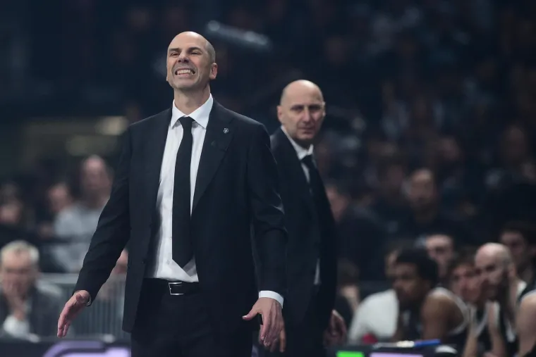 Muk u Areni pa gromoglasno &lsquo;Dule!&rsquo;: Ovako je izgledao opro&scaron;taj od 'Generala'