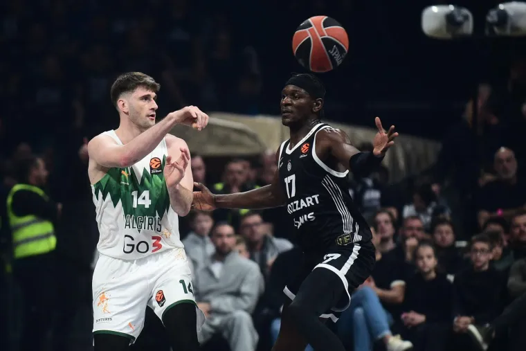 Muk u Areni pa gromoglasno &lsquo;Dule!&rsquo;: Ovako je izgledao opro&scaron;taj od 'Generala'