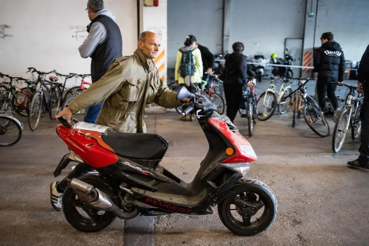 Izgubili ste ne&scaron;to? Možda je ba&scaron; ovdje, ali - prodaje se! Policija organizirala rasprodaju: Od mede do motora