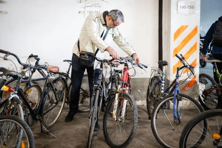Izgubili ste ne&scaron;to? Možda je ba&scaron; ovdje, ali - prodaje se! Policija organizirala rasprodaju: Od mede do motora