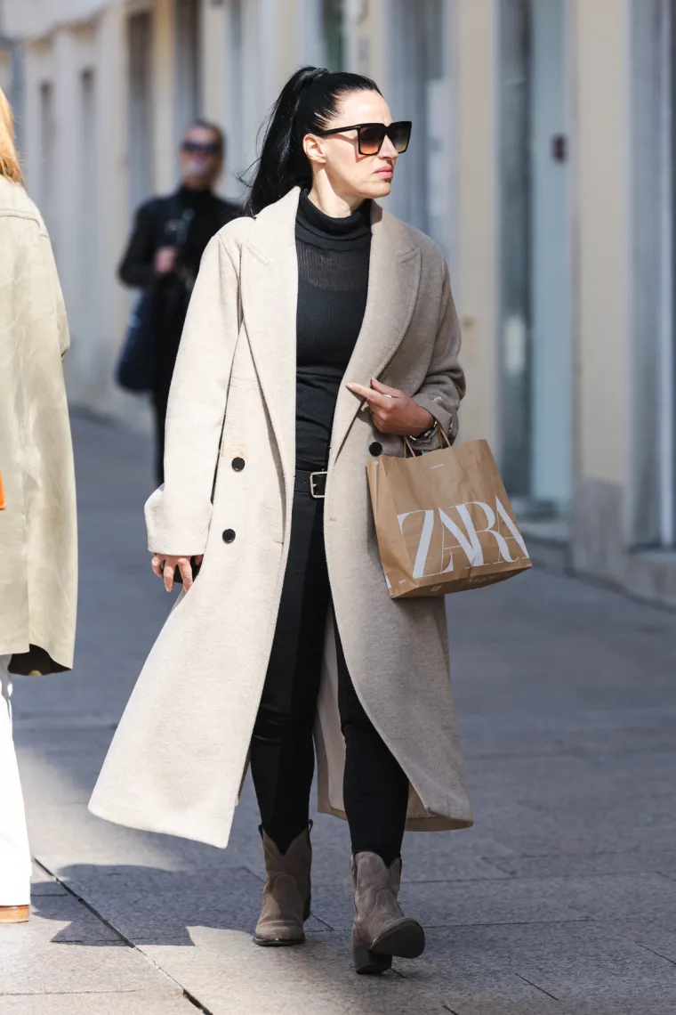 Kakve ljepotice na Korzu! Dvije crnke u kožnjacima zapalile centar grada