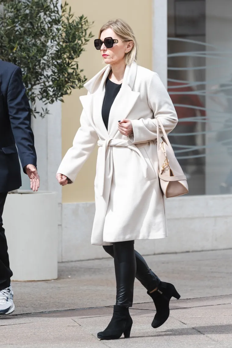 Kakve ljepotice na Korzu! Dvije crnke u kožnjacima zapalile centar grada