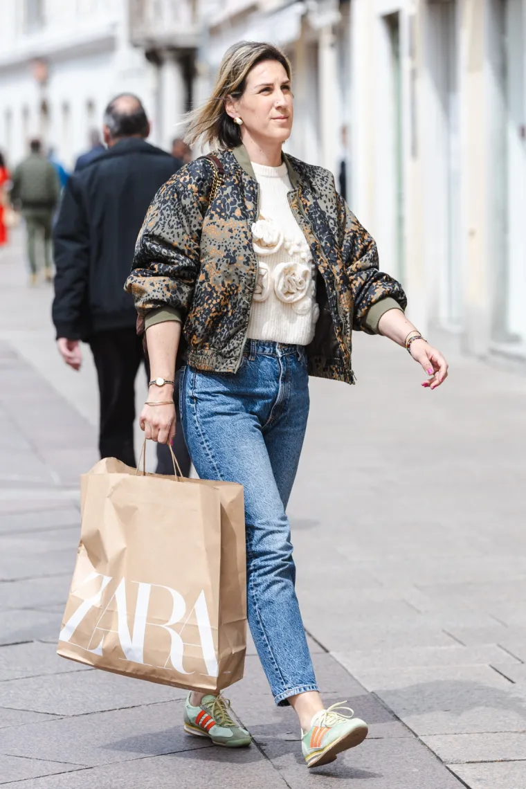 Kakve ljepotice na Korzu! Dvije crnke u kožnjacima zapalile centar grada