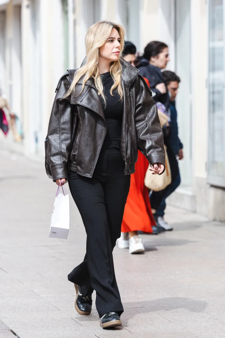 Kakve ljepotice na Korzu! Dvije crnke u kožnjacima zapalile centar grada