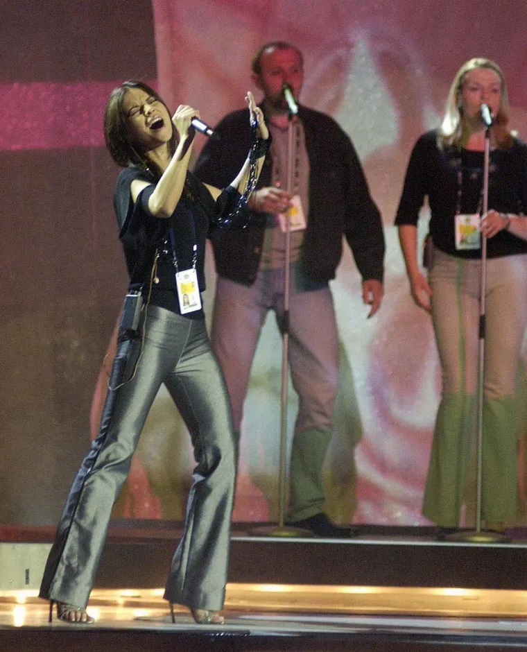 Na vrhuncu karijere nestala sa scene: Pogledajte kako je Vesna Pisarović izgledala prije 25 godina