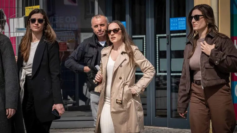 Svi su gledali samo u nju: Elegantna dama u bijelom zablistala na čakovečkoj &scaron;pici