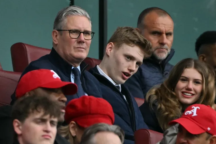 Arteta i igrači Arsenala skrivali lice od srama pred &scaron;okiranim navijačima i moćnikom