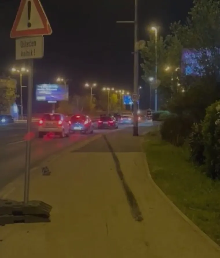 Policija nam otkrila detalje brutalnog sudara BMW-a i Tesle: Dijelovi letjeli posvuda, o&scaron;tećen i parkirani auto