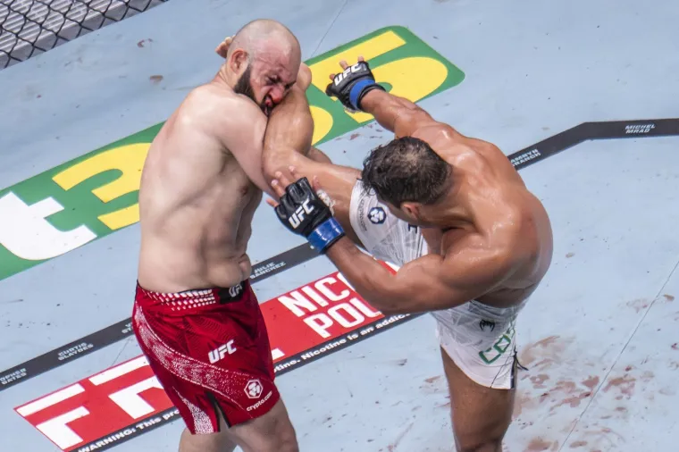 Trump usred napetosti s Iranom &scaron;okirao dolaskom na UFC: Svi gledali tko je u njegovoj loži