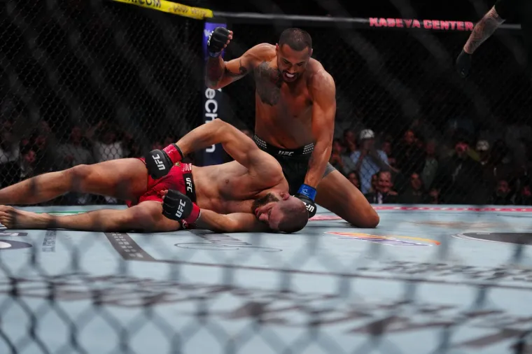 Trump usred napetosti s Iranom &scaron;okirao dolaskom na UFC: Svi gledali tko je u njegovoj loži