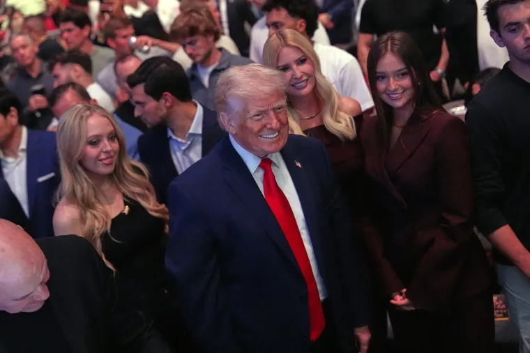 Trump usred napetosti s Iranom &scaron;okirao dolaskom na UFC: Svi gledali tko je u njegovoj loži