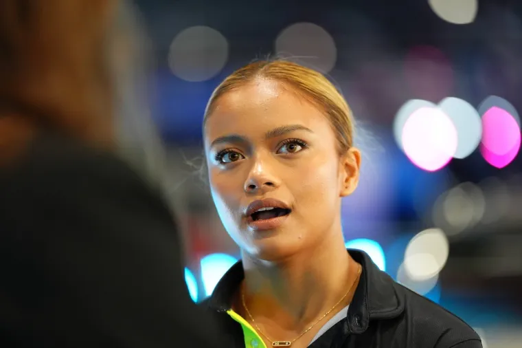 Atraktivna Bianca juri prema Formuli 1, a već je postala globalni fenomen